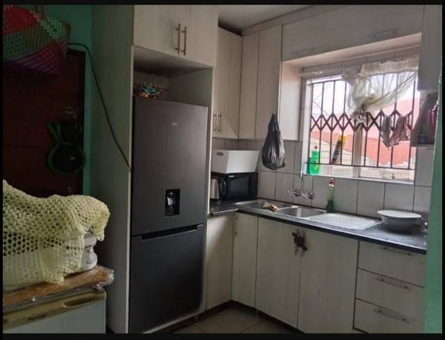 3 BEDROOM DUPLEX FOR SALE IN CLAYVILLE